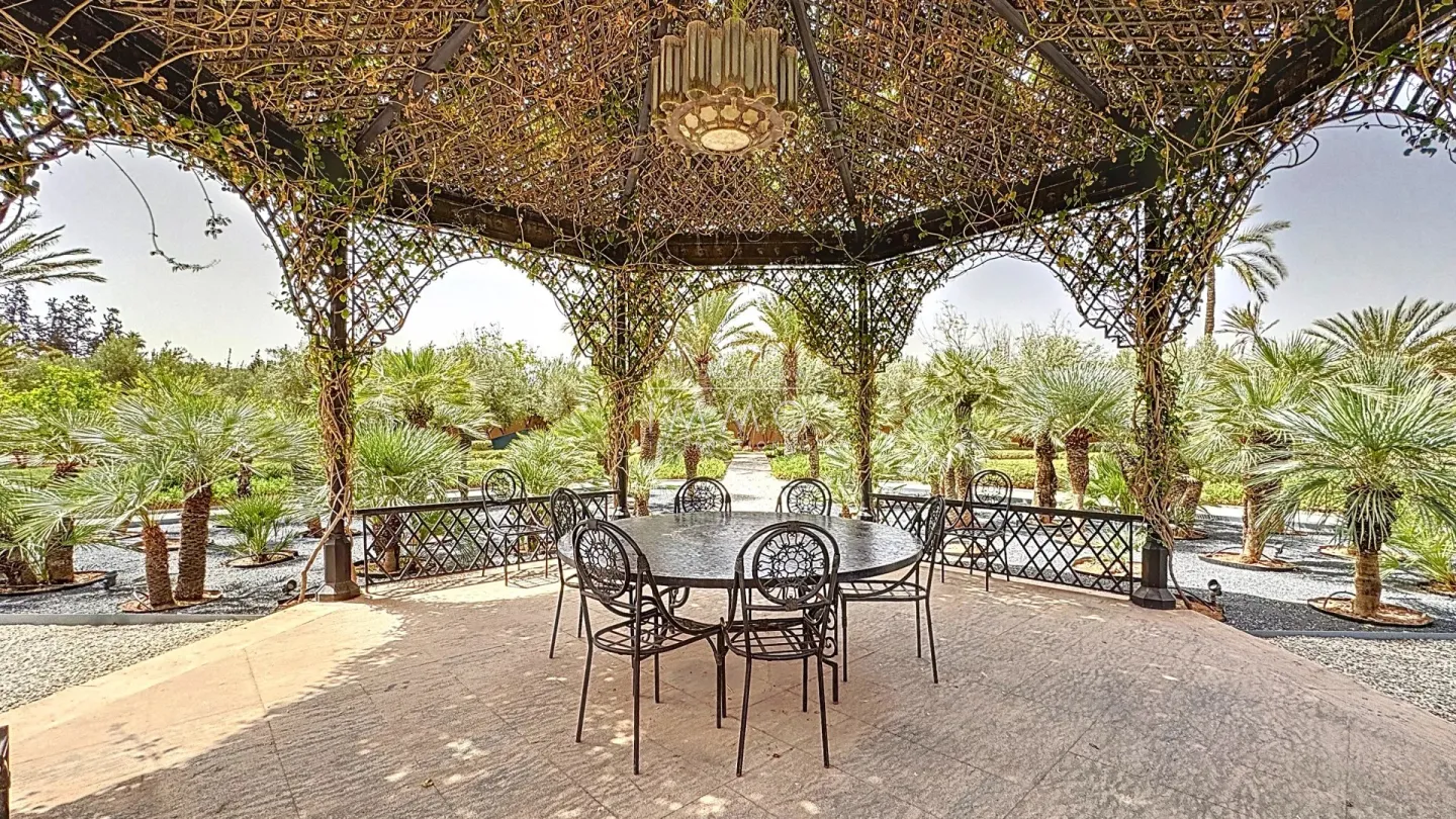 Exceptional moroccan palace - for sale palmeraie marrakech