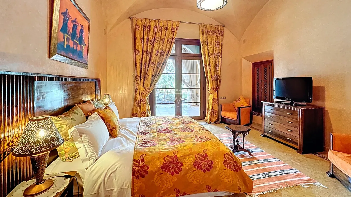 Exceptional moroccan palace - for sale palmeraie marrakech