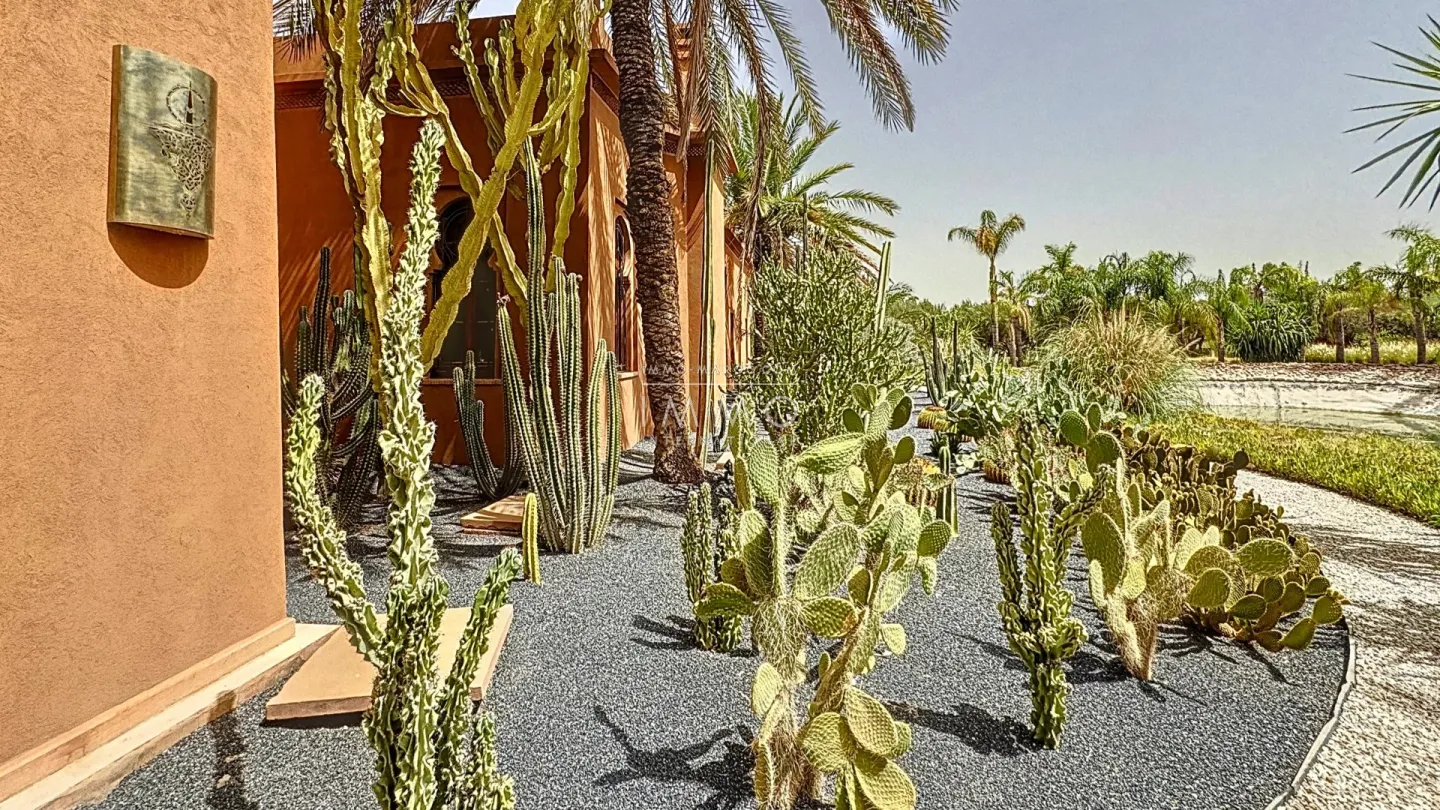 Exceptional moroccan palace - for sale palmeraie marrakech