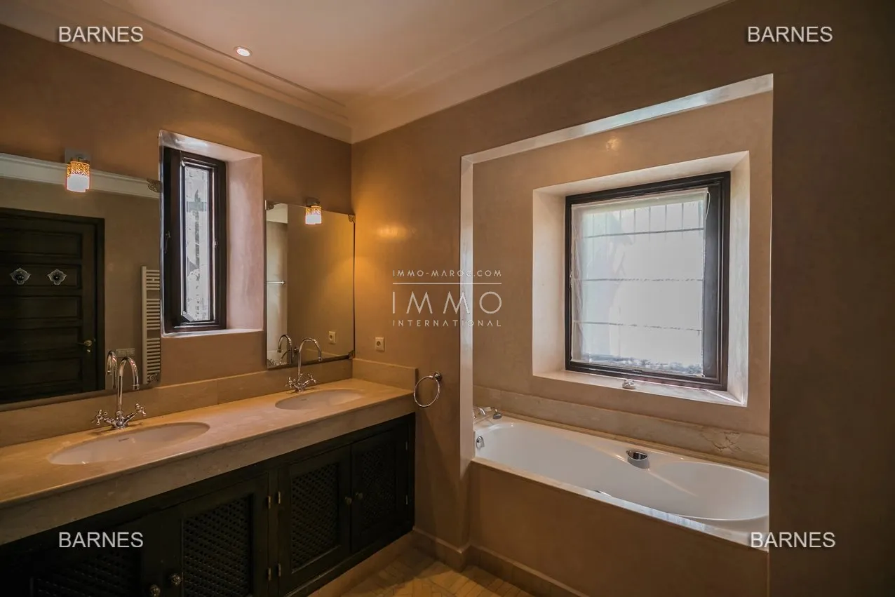 Exceptional property for sale on 3.36 hectares of landscaped land with a panoramic view of the atlas mountains."