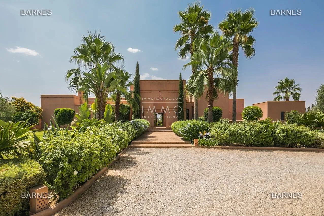 Exceptional property for sale on 3.36 hectares of landscaped land with a panoramic view of the atlas mountains."