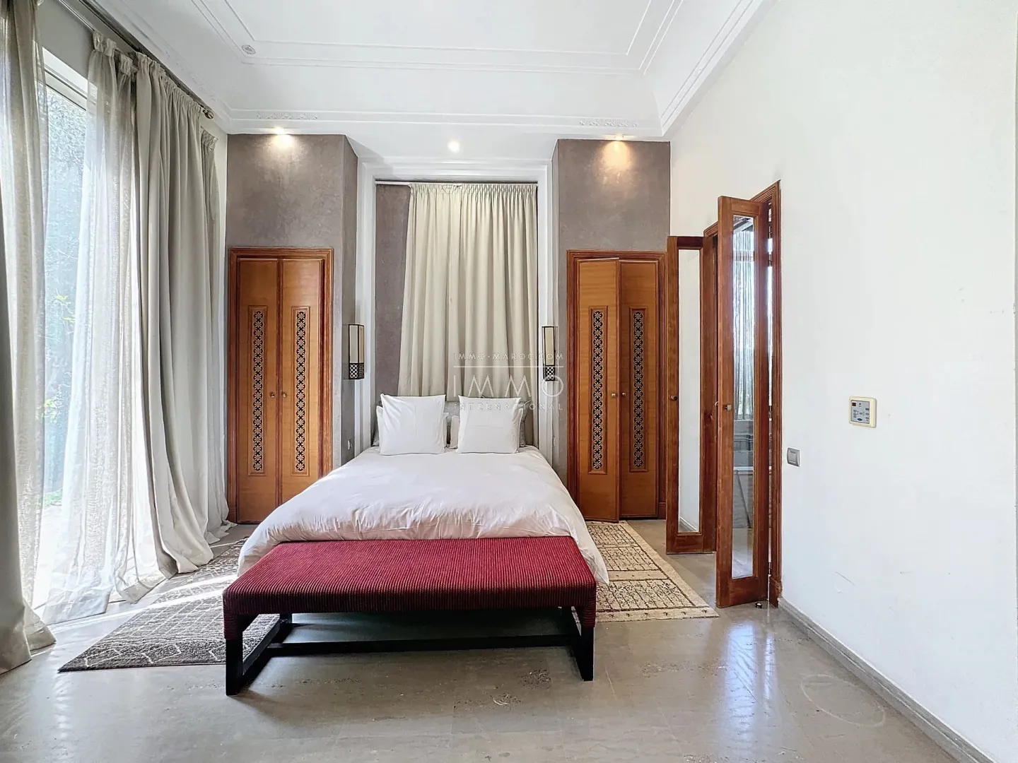 Prestigious villa for sale in the palmeraie of marrakech – 1 hectare