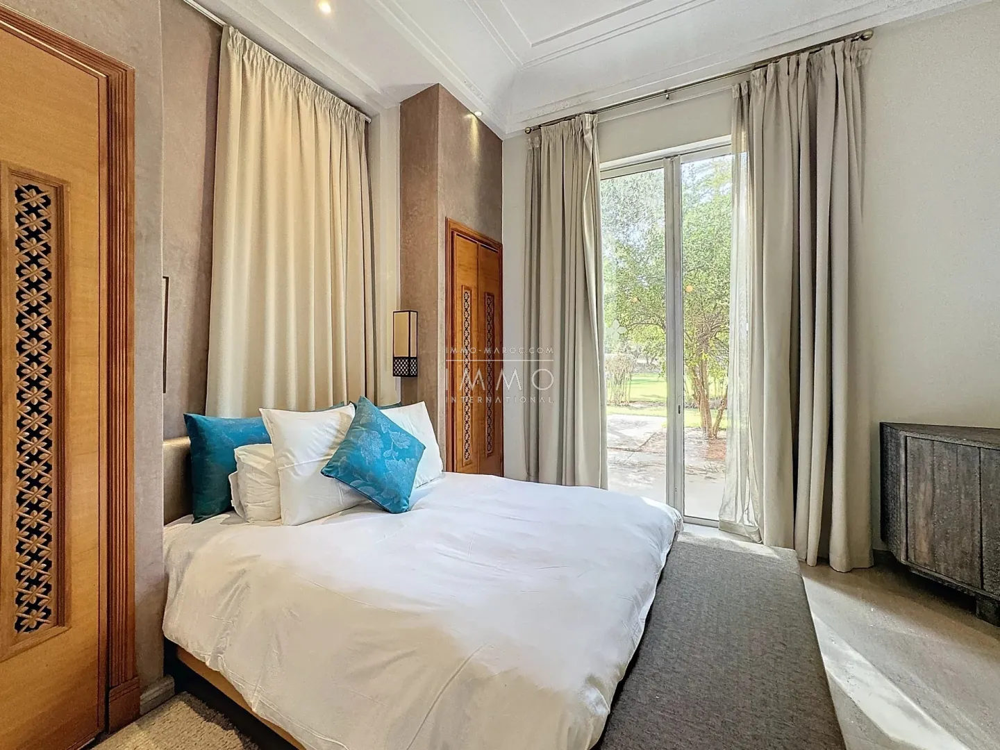 Prestigious villa for sale in the palmeraie of marrakech – 1 hectare