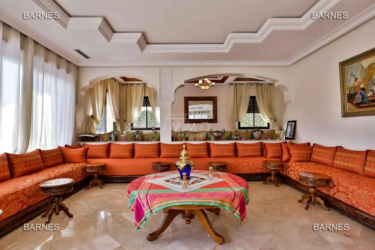 Villa for sale 5 minutes from the city center of marrakech.