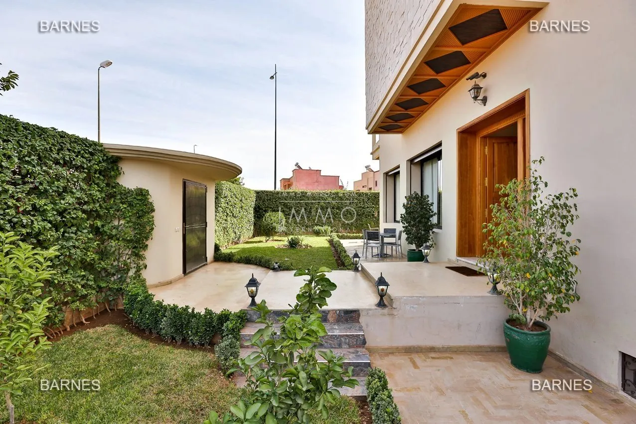 Villa for sale 5 minutes from the city center of marrakech.