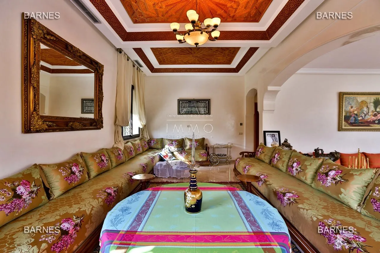 Villa for sale 5 minutes from the city center of marrakech.