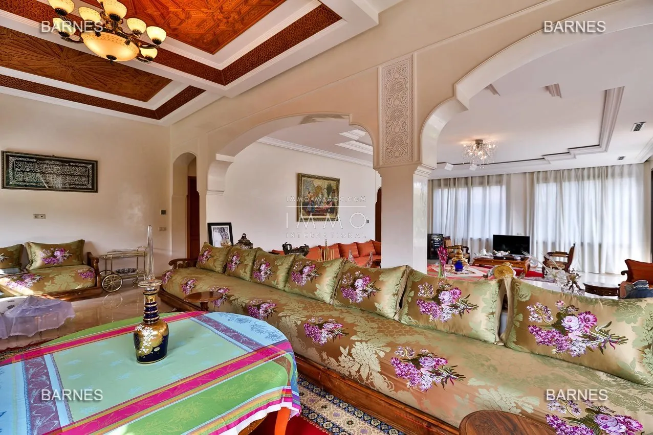 Villa for sale 5 minutes from the city center of marrakech.