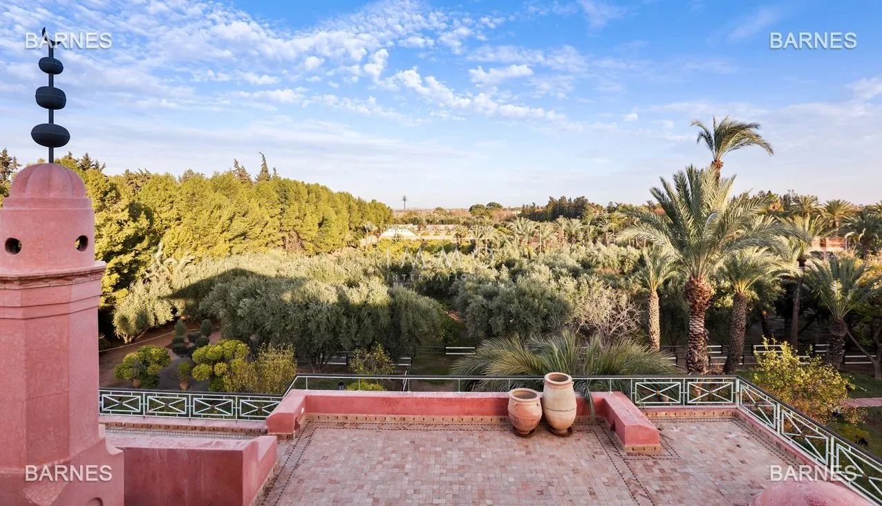 Nice cleanliness on 10 000 m² in