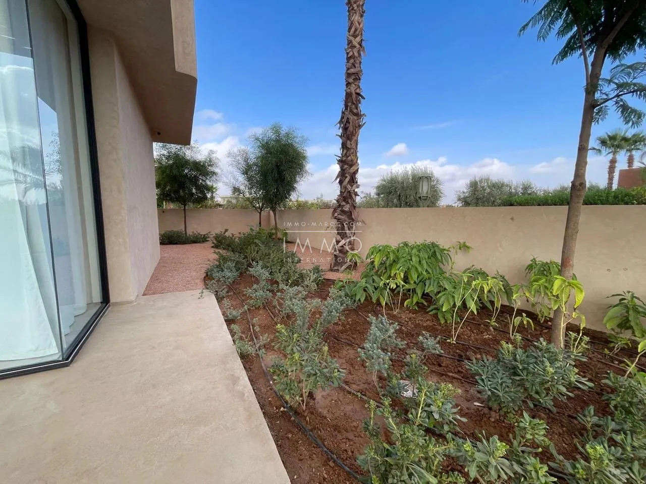 Amelkis – golf-view villa for long-term rent  405 sqm living space • 1,000 sqm plot • heated pool • 4 suites + staff bedroom