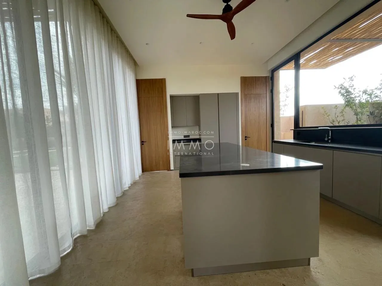 Amelkis – golf-view villa for long-term rent  405 sqm living space • 1,000 sqm plot • heated pool • 4 suites + staff bedroom