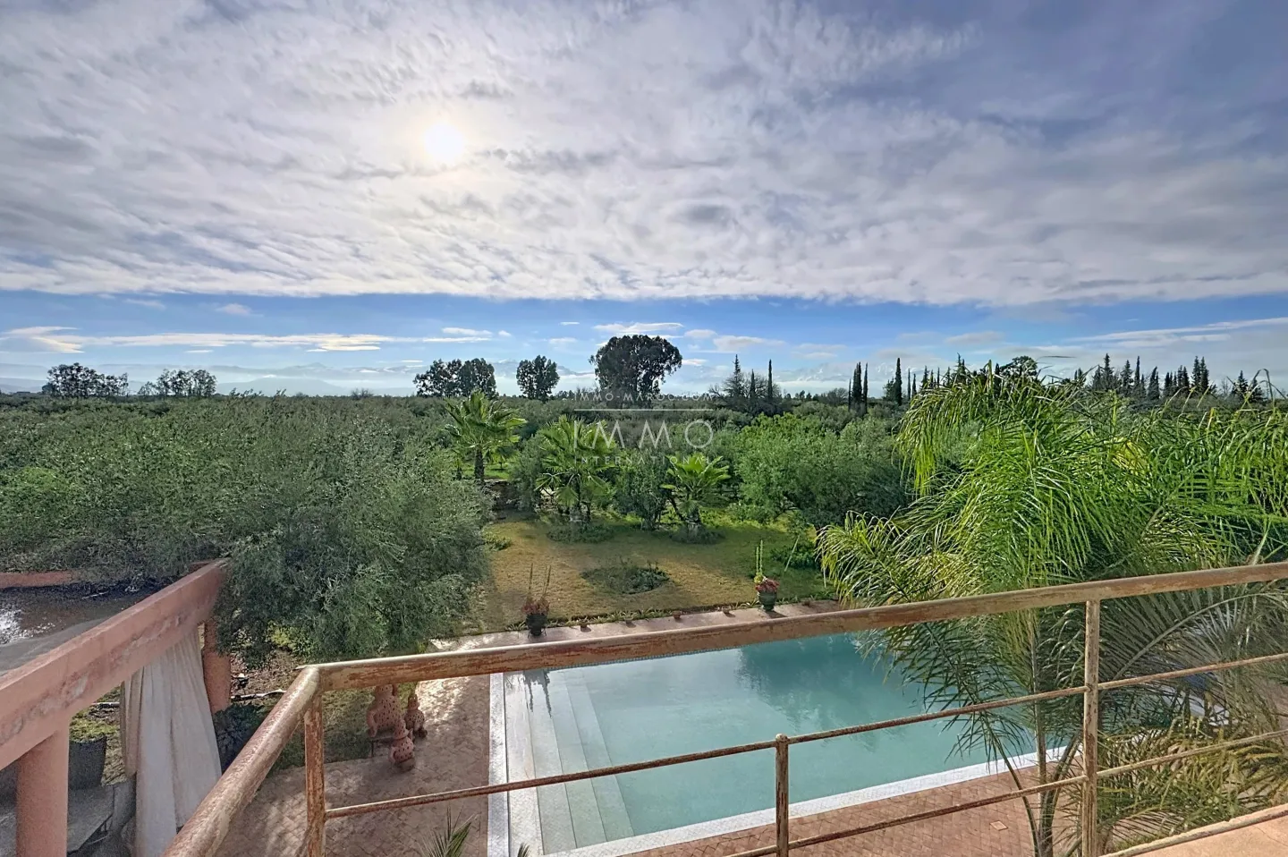 Superb country villa overlooking the atlas mountains - 35 minutes from town