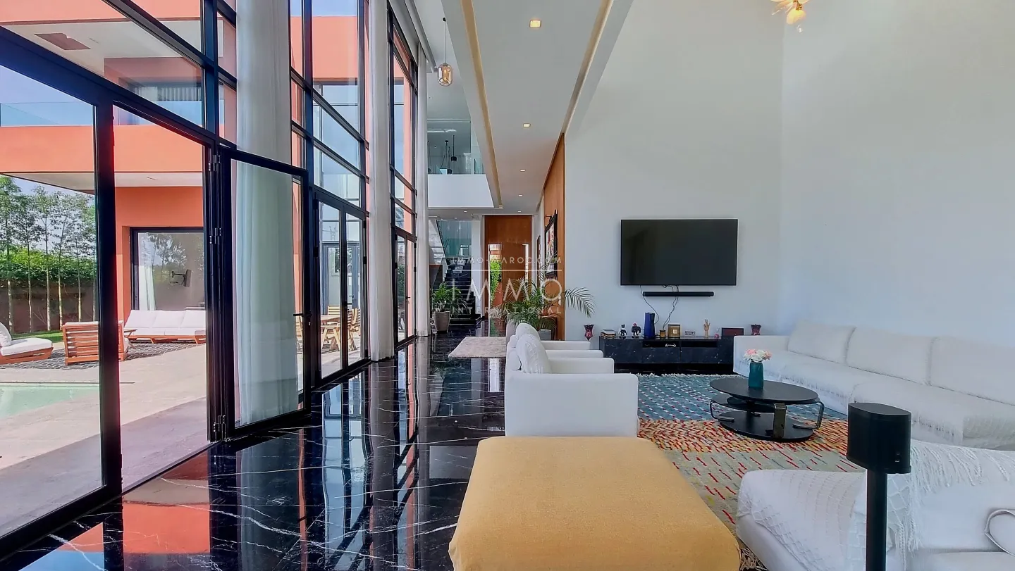 Impressive contemporary villa for sale on golf amelkis marrakech