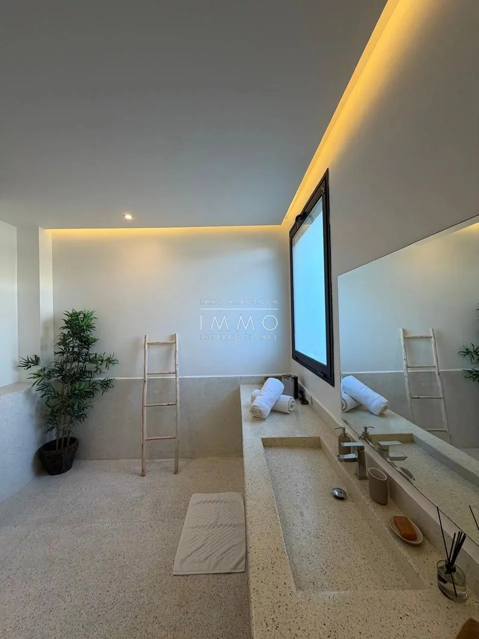 Long-term rental: exceptional villa at golf amelkis - marrakech