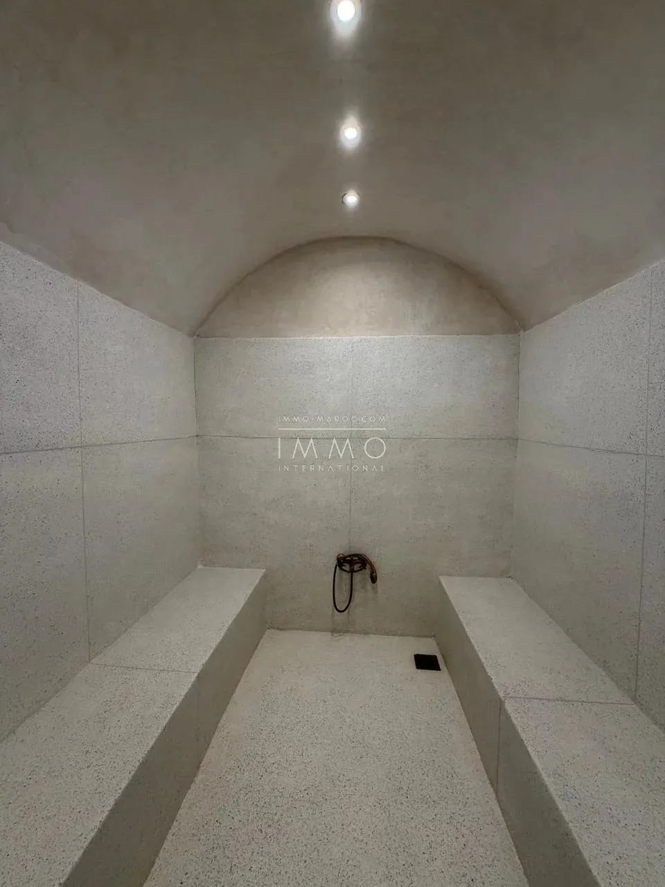 Long-term rental: exceptional villa at golf amelkis - marrakech