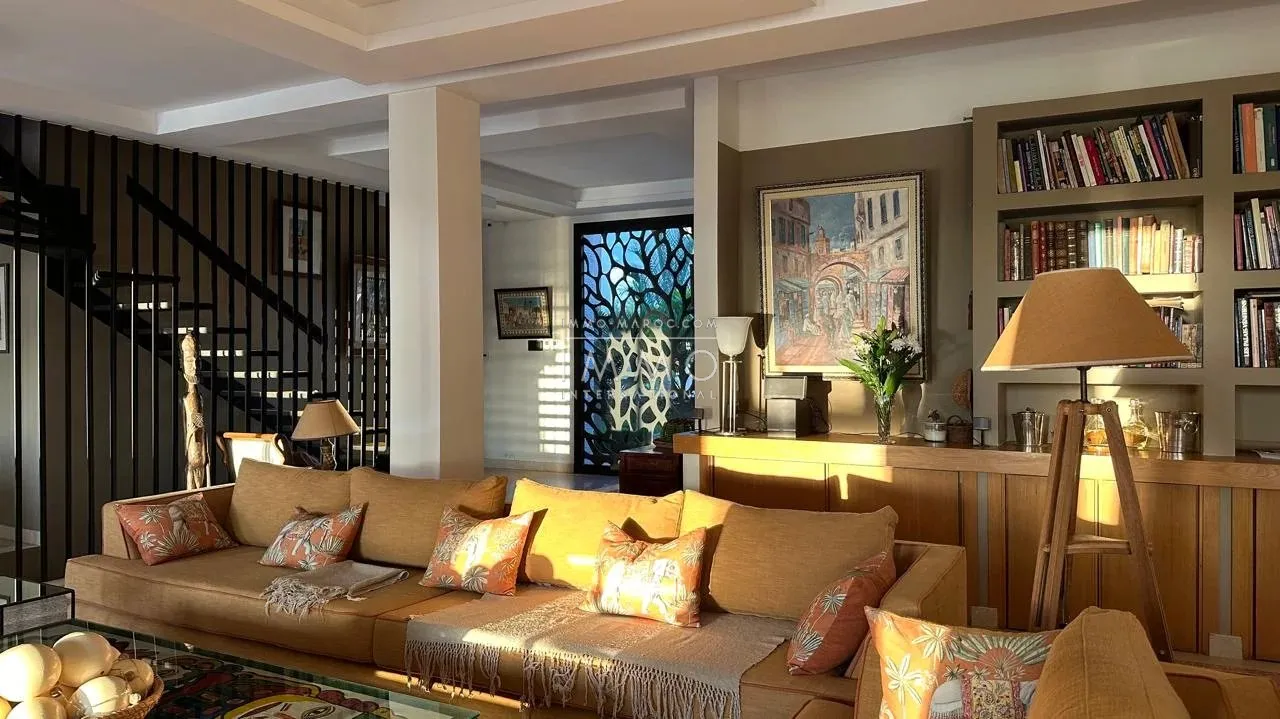 Front-row villa on amelkis golf course