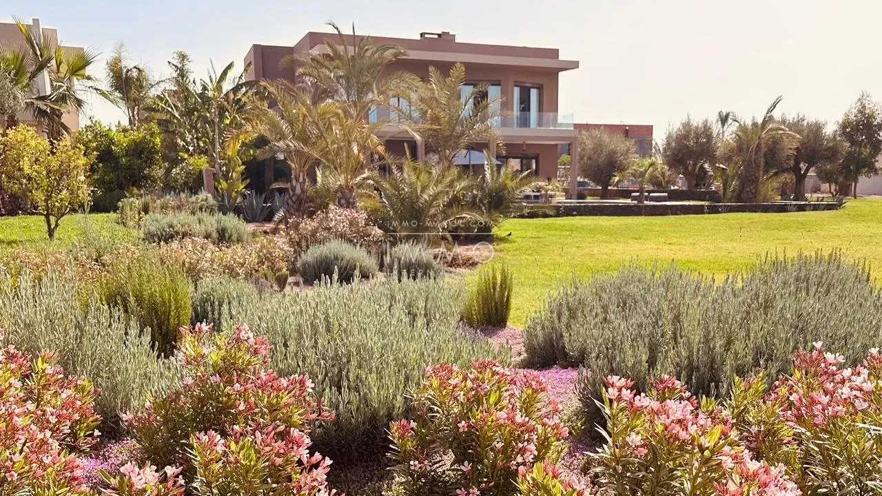 Front-row villa on amelkis golf course