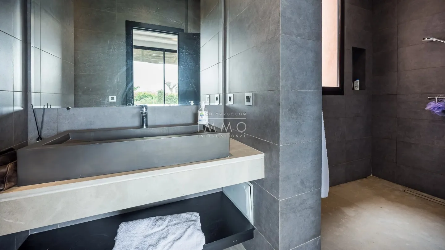 À vendre – villa de luxe meublee avec vue sur le golf amelkis - Photo 19
