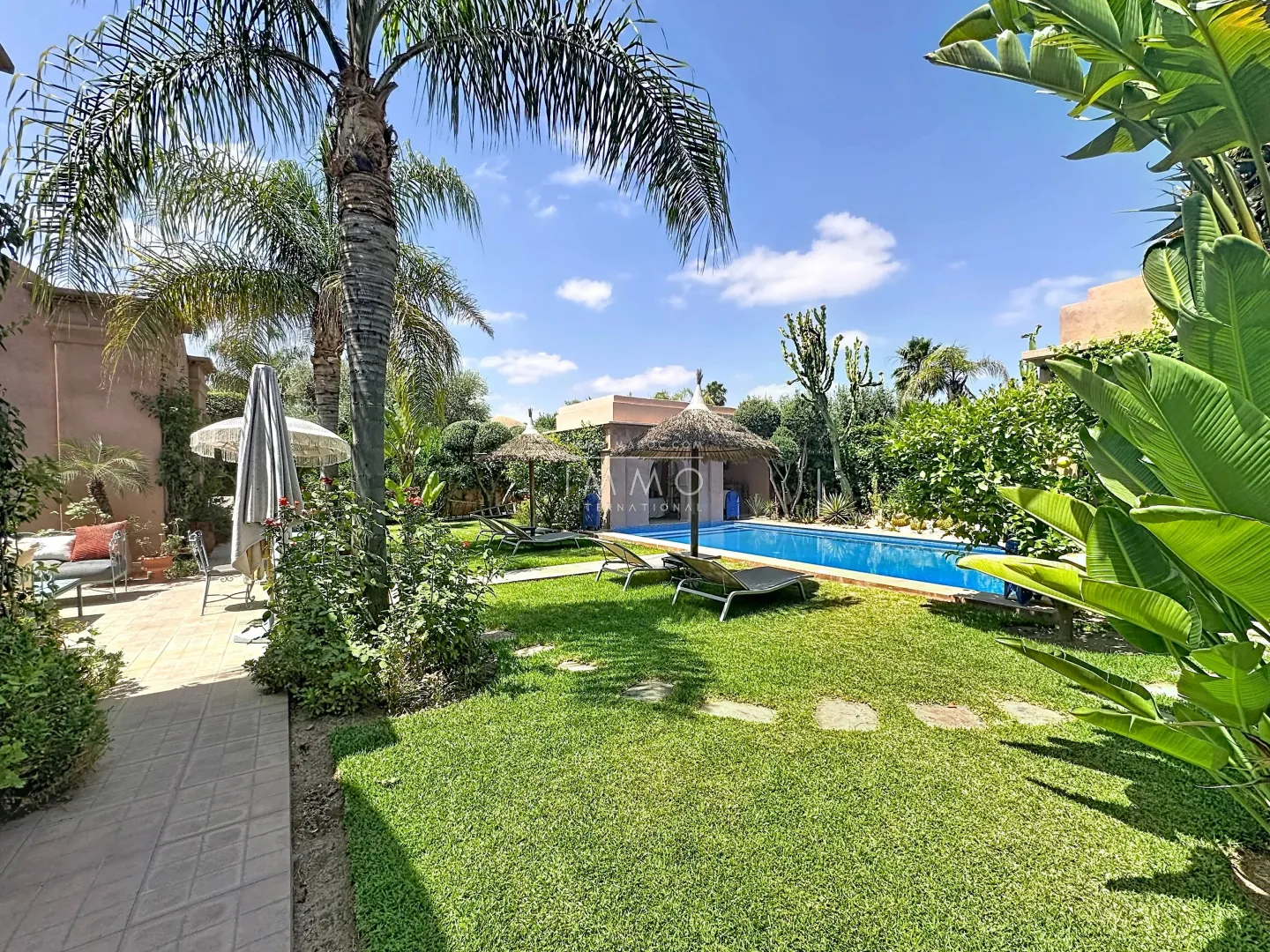 Propriété d'exception à marrakech – villa charles boccara sur 1 000 m² de terrain - Photo 12