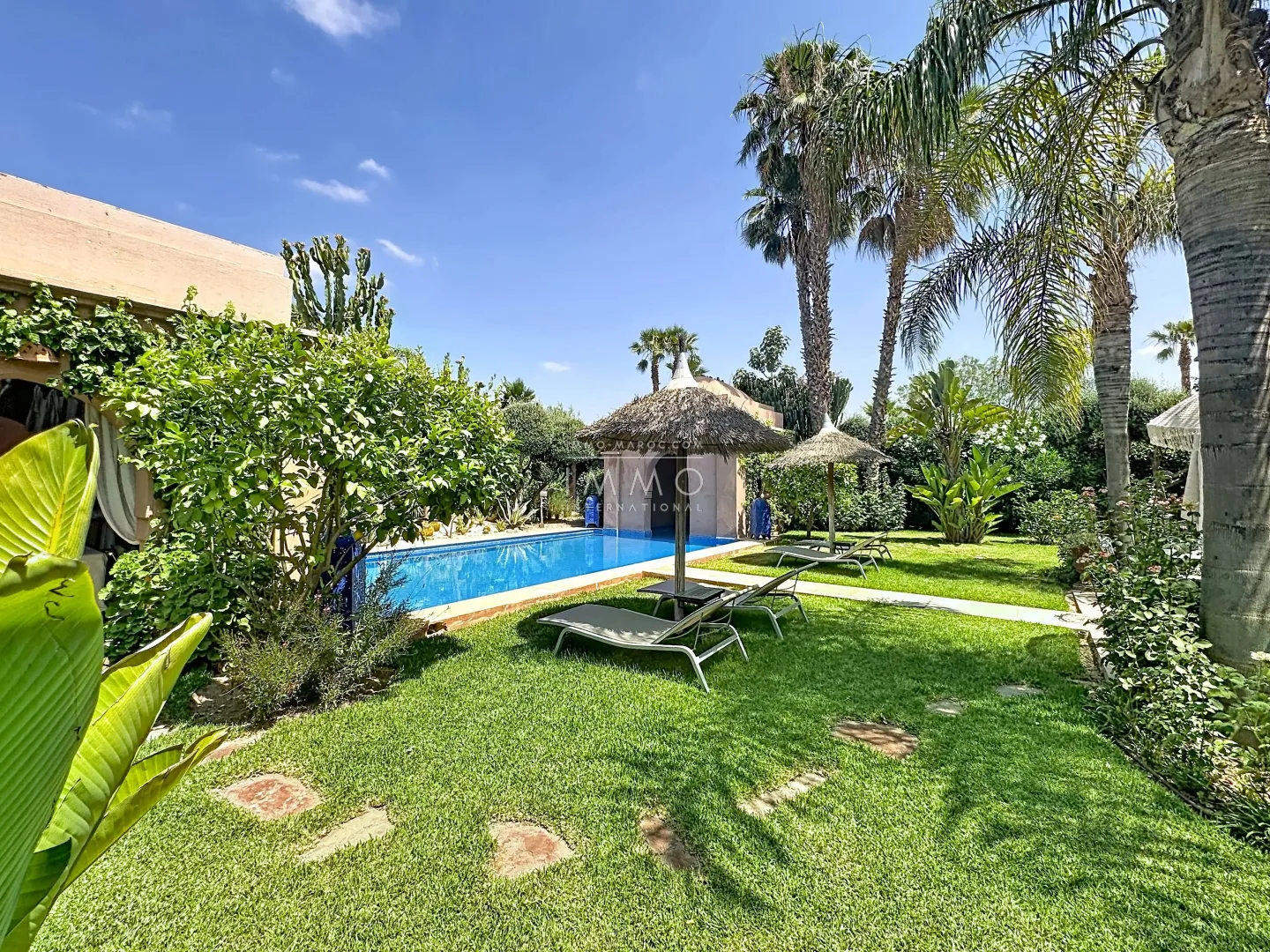 Propriété d'exception à marrakech – villa charles boccara sur 1 000 m² de terrain - Photo 8