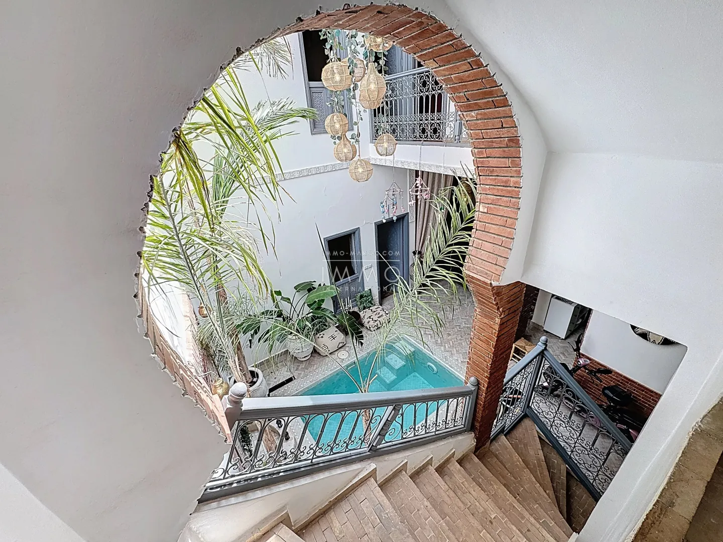 Superbe riad avec rooftop – 4 chambres au cŒur d’un environnement calme et securise - Photo 3