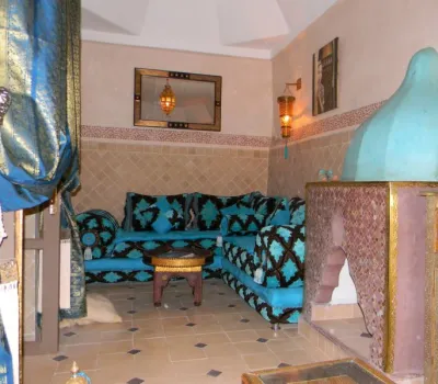 Marrakech riad buying car access within 10 minutes from the place