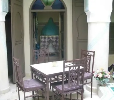 Marrakech riad buying car access within 10 minutes from the place