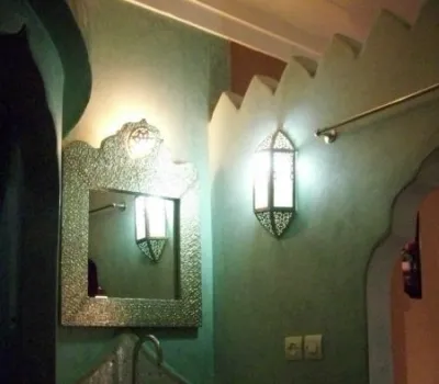 Marrakech riad buying car access within 10 minutes from the place