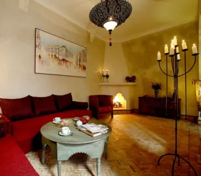Marrakech riad purchase within 10 minutes instead Mouassine