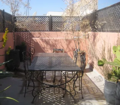 Marrakech riad purchase within 10 minutes from the place Riad Laarous