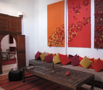purchase riad guesthouse Marrakech less than 10 minutes from Place Sidi Mimoune