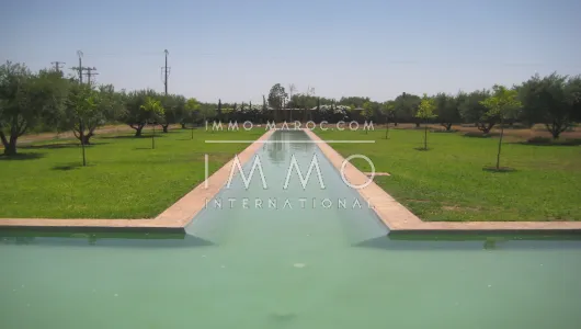 Location villa Marocain épuré Marrakech Extérieur Route Ourika