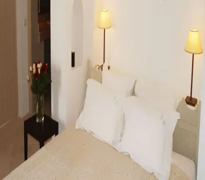 Riad for sale Marrakech guest house less than 10 minutes instead of Kasbah