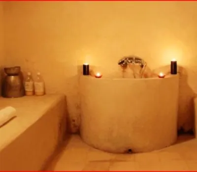 Riad for sale Marrakech guest house less than 10 minutes instead of Kasbah