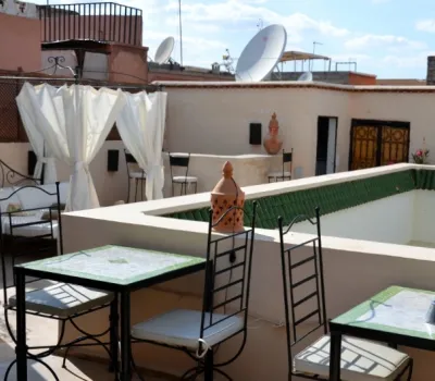 purchase riad guesthouse Marrakech Jamaa El Fna Dabachi