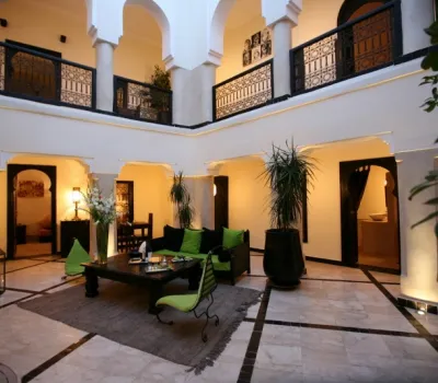 purchase riad guesthouse Marrakech Jamaa El Fna Dabachi