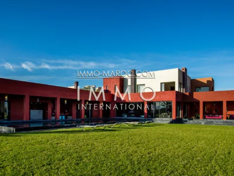 Rental villa Contemporary Marrakech Exterior Road Ourika