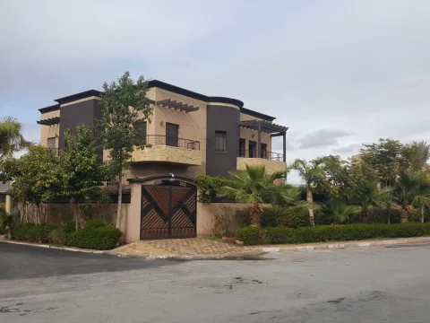 Villa for sale Moroccan clean Marrakech City Center Targa